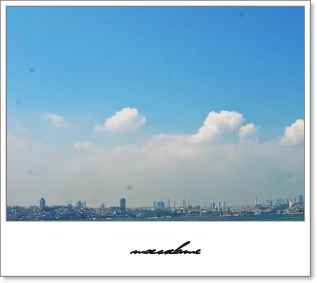 Maviyi bilirsin, İstanbul gibi. Maviyi bilirsin, İstanbul gibi.