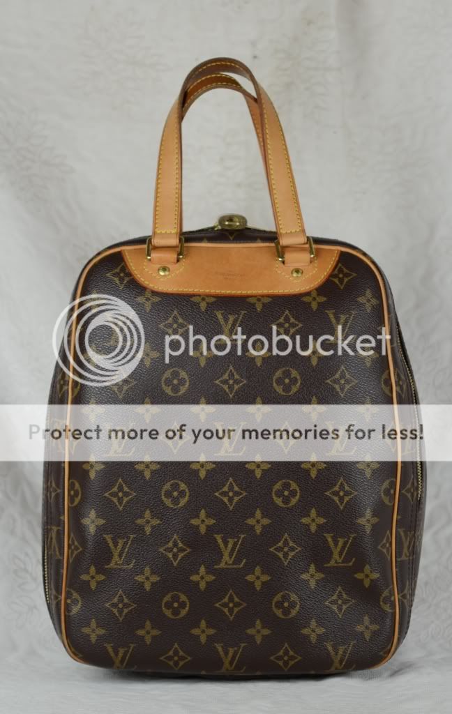 Authentic LOUIS VUITTON Monogram Excursion Purse  