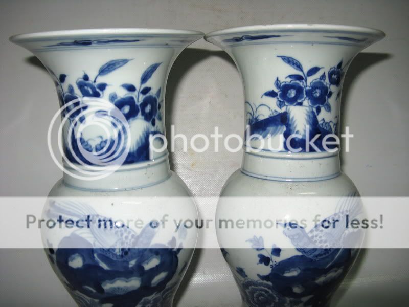   Immemoria a pair blue and white porcelain flower&brid mushroom vases