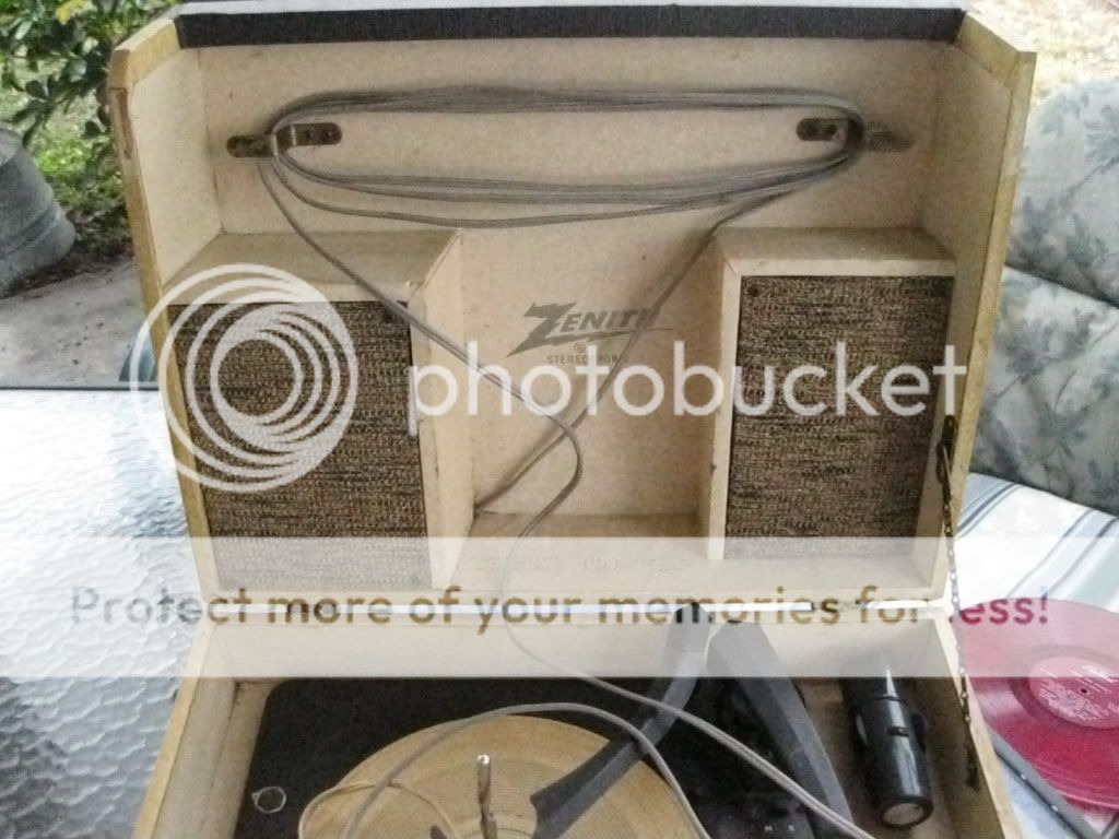 PORTABLE ZENITH PHONOGRAPH STEREO DPS 80C *ESTATE SALE*  